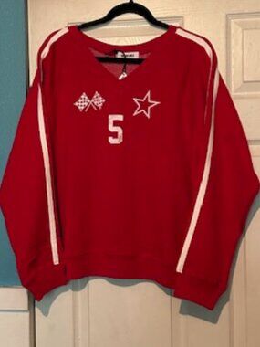 NWT Daydreamer Sweatshirt - Large